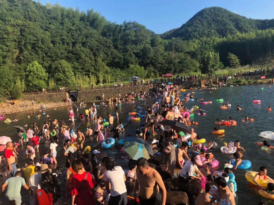 最新台风路线图与家庭小趣事分享